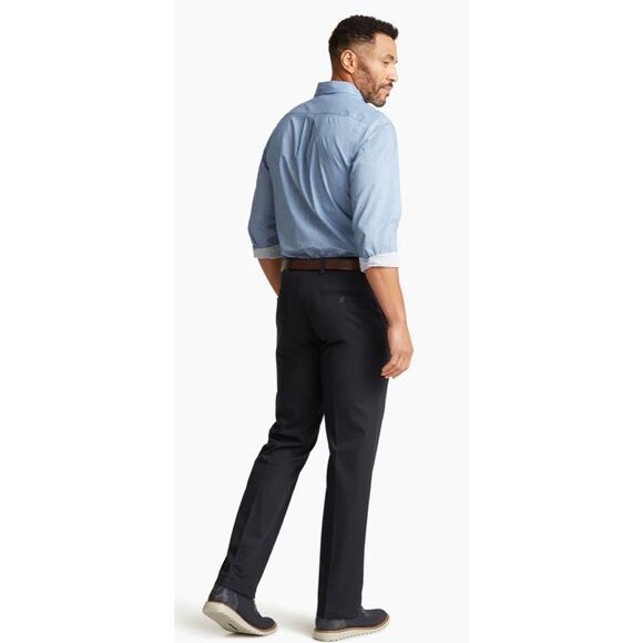 Dockers Straight Fit Khakis - Size 32x30 - Picture 5 of 5